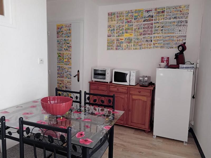 Appartement Le Labyrinthe Du Peintre Bransat Екстериор снимка