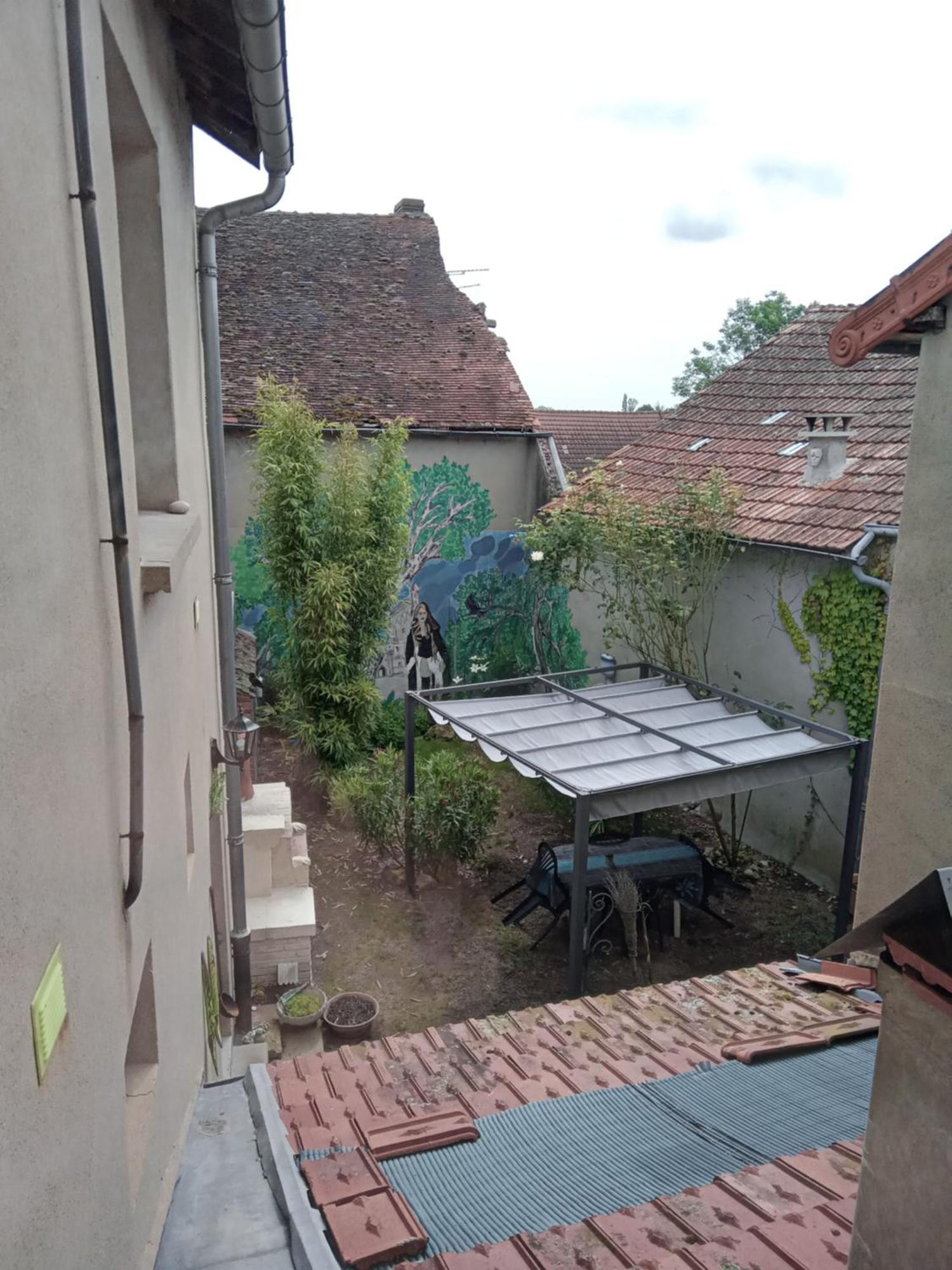 Appartement Le Labyrinthe Du Peintre Bransat Екстериор снимка